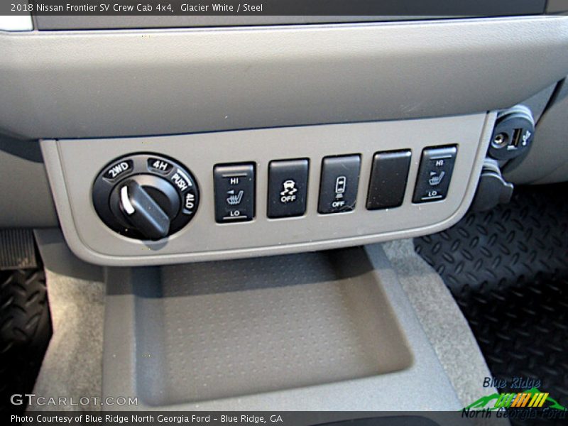 Glacier White / Steel 2018 Nissan Frontier SV Crew Cab 4x4