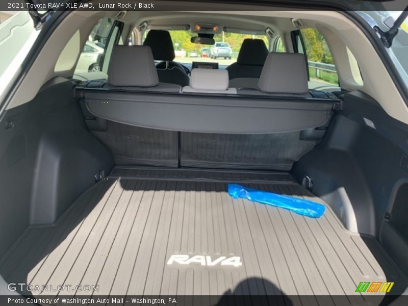  2021 RAV4 XLE AWD Trunk