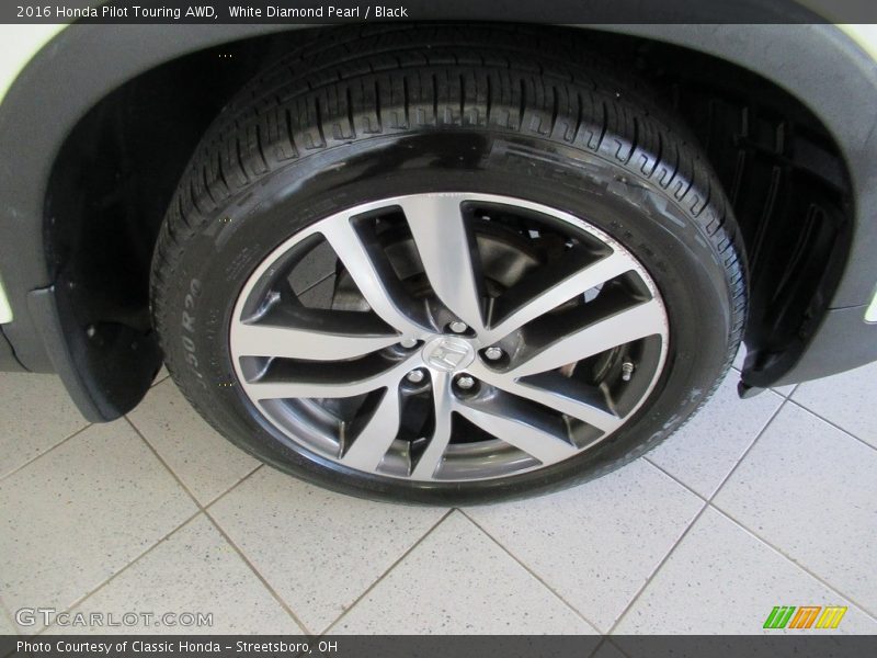  2016 Pilot Touring AWD Wheel