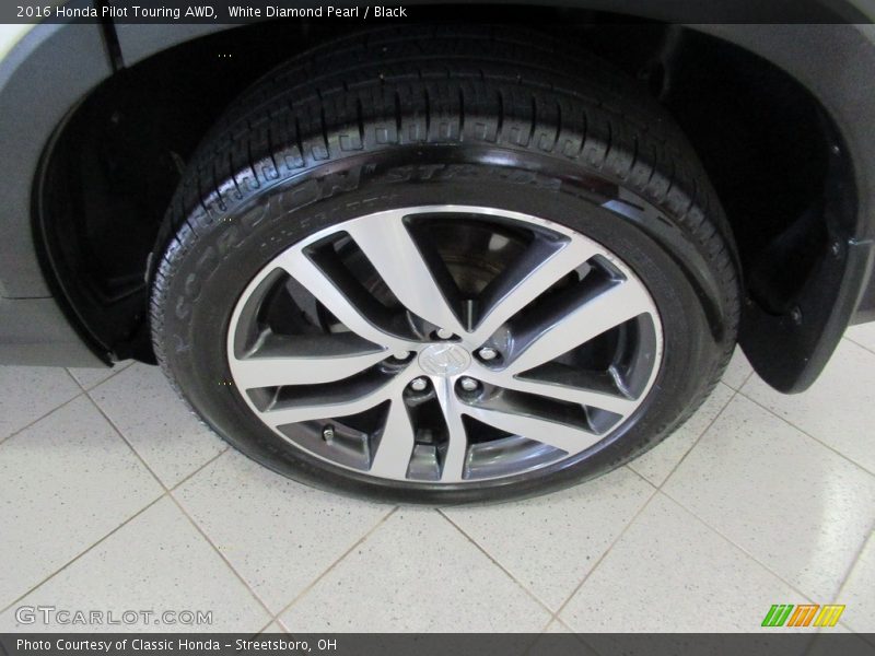  2016 Pilot Touring AWD Wheel