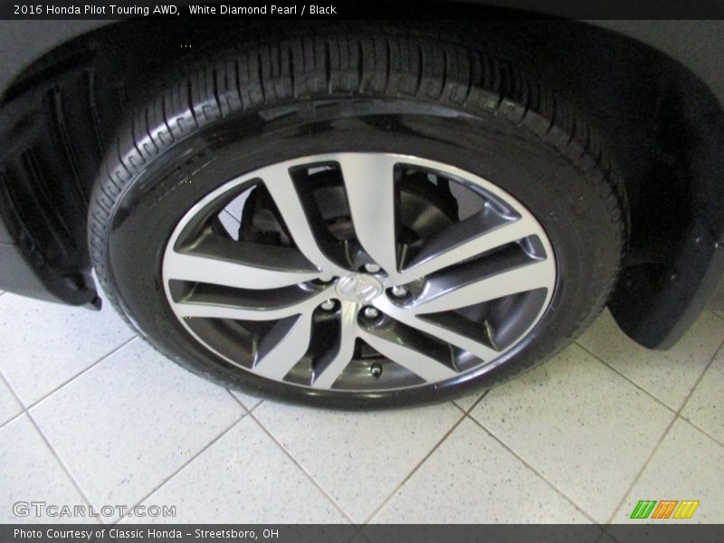 2016 Pilot Touring AWD Wheel