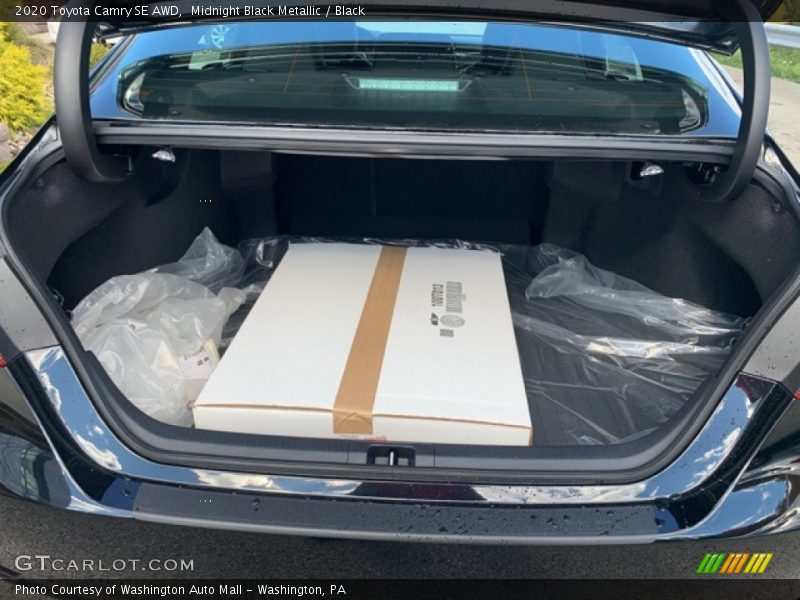 Midnight Black Metallic / Black 2020 Toyota Camry SE AWD