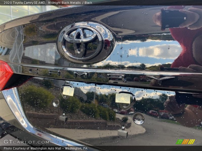 Midnight Black Metallic / Black 2020 Toyota Camry SE AWD