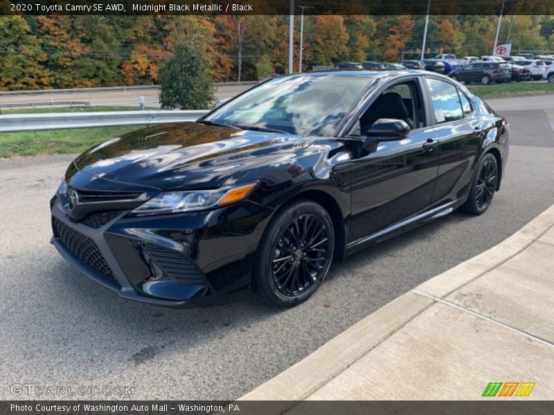 Midnight Black Metallic / Black 2020 Toyota Camry SE AWD