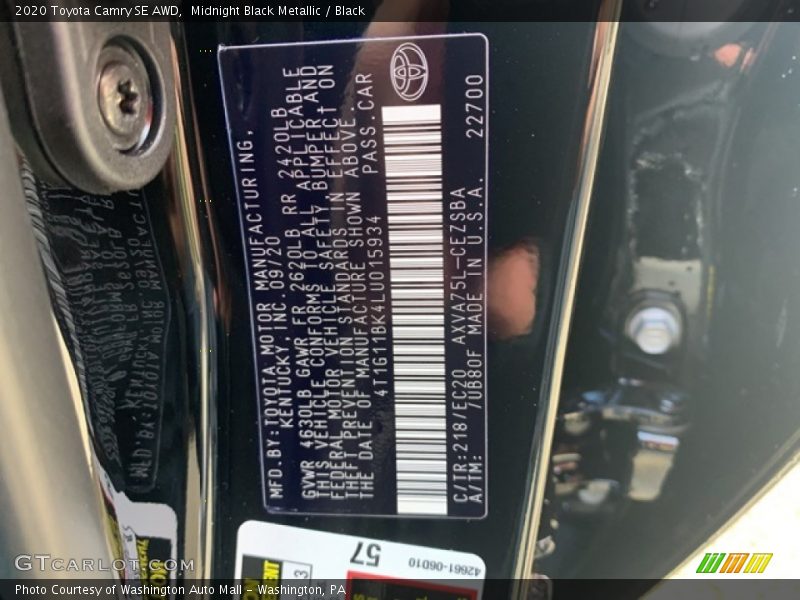 Midnight Black Metallic / Black 2020 Toyota Camry SE AWD