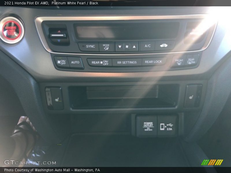 Platinum White Pearl / Black 2021 Honda Pilot EX AWD