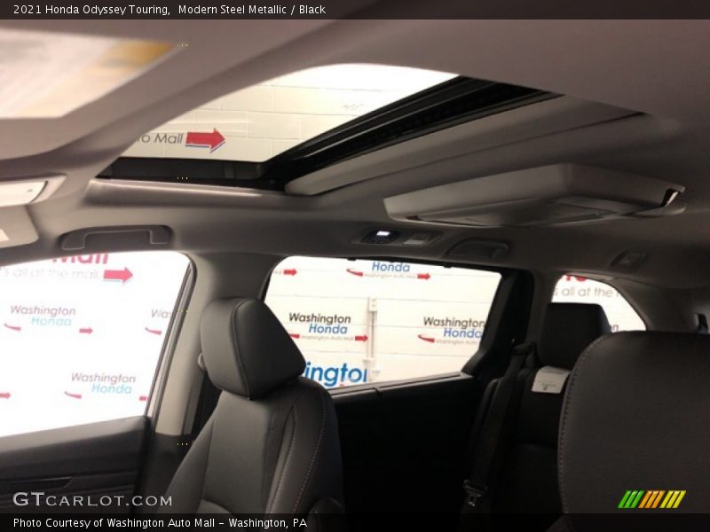 Modern Steel Metallic / Black 2021 Honda Odyssey Touring