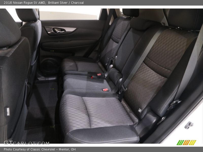 Brilliant Silver / Charcoal 2018 Nissan Rogue SV AWD