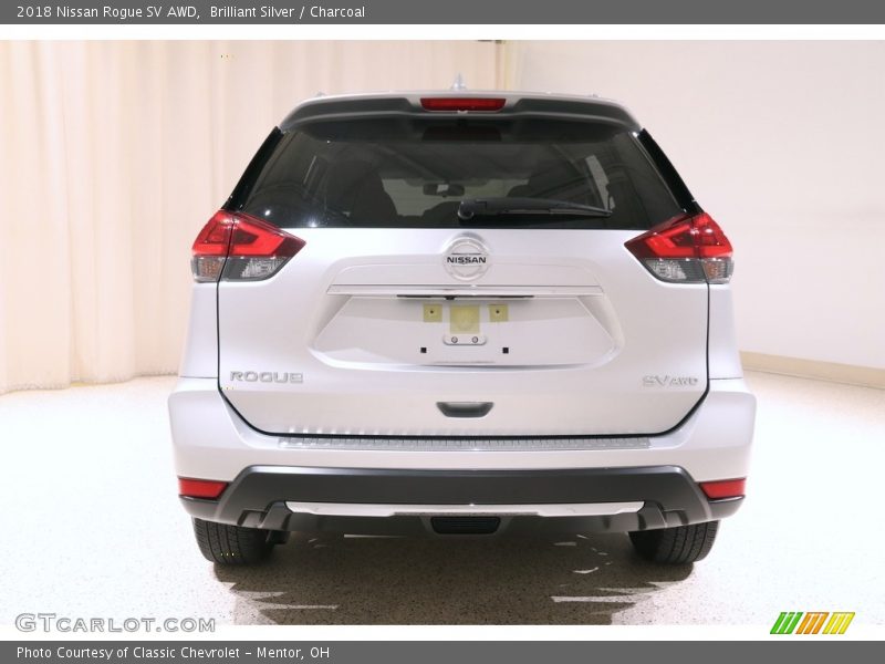 Brilliant Silver / Charcoal 2018 Nissan Rogue SV AWD
