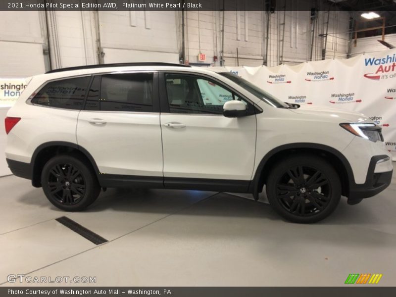 Platinum White Pearl / Black 2021 Honda Pilot Special Edition AWD
