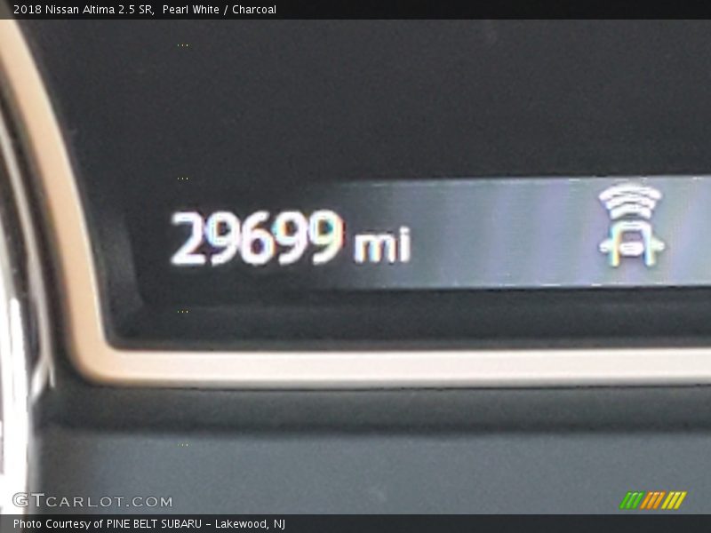 Pearl White / Charcoal 2018 Nissan Altima 2.5 SR