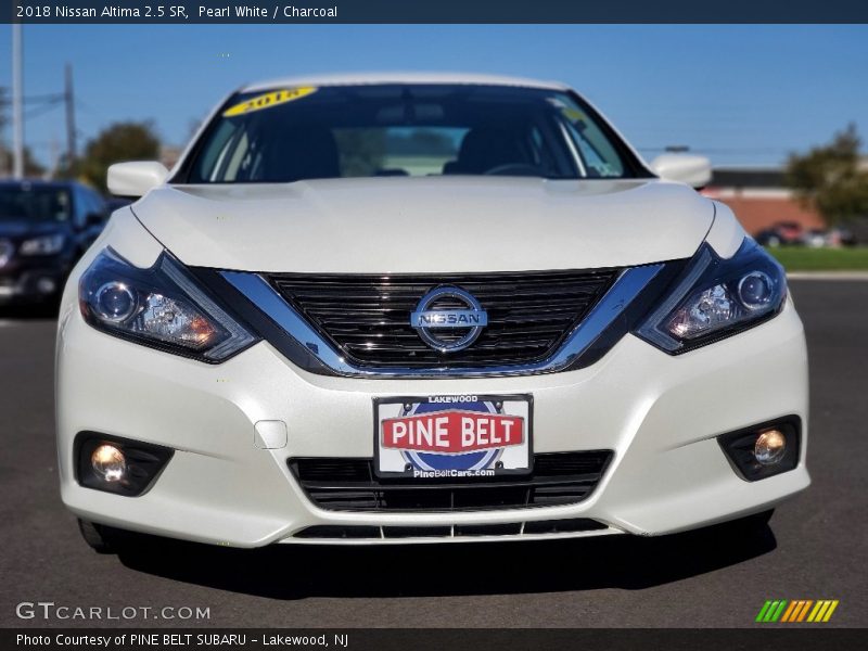 Pearl White / Charcoal 2018 Nissan Altima 2.5 SR