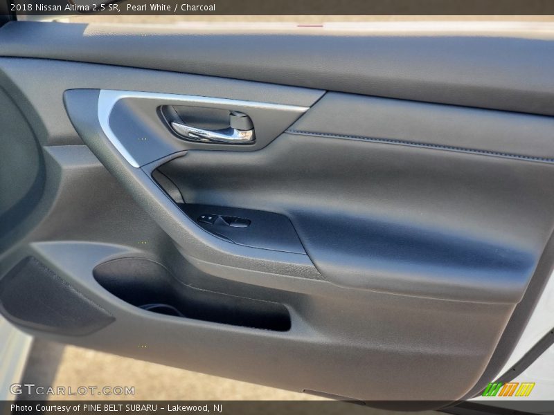 Pearl White / Charcoal 2018 Nissan Altima 2.5 SR