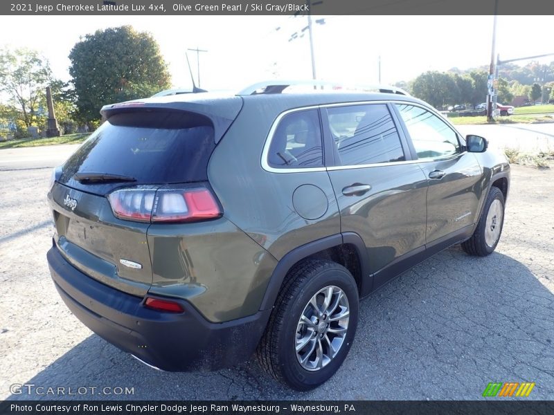 Olive Green Pearl / Ski Gray/Black 2021 Jeep Cherokee Latitude Lux 4x4