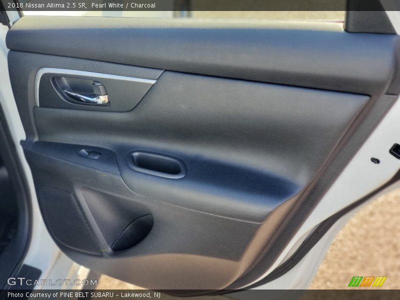 Pearl White / Charcoal 2018 Nissan Altima 2.5 SR