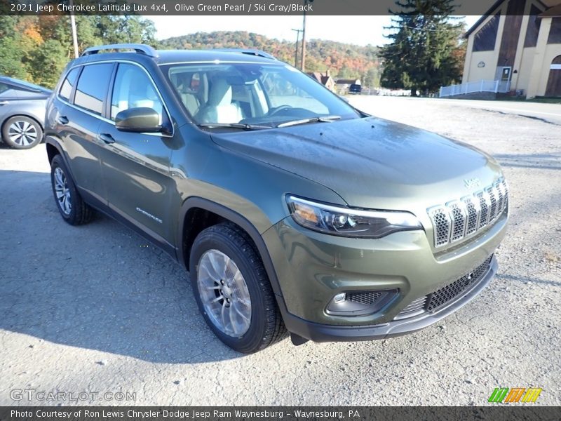 Olive Green Pearl / Ski Gray/Black 2021 Jeep Cherokee Latitude Lux 4x4