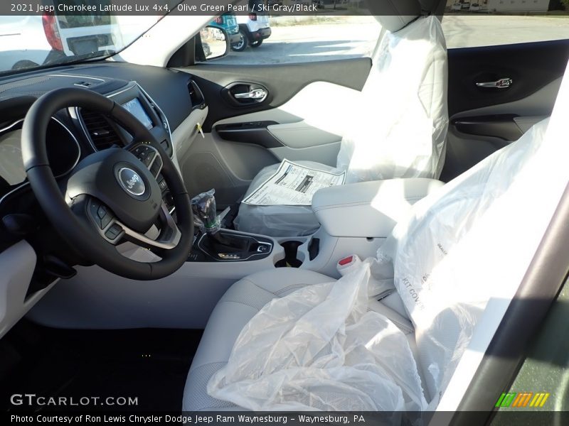 Olive Green Pearl / Ski Gray/Black 2021 Jeep Cherokee Latitude Lux 4x4