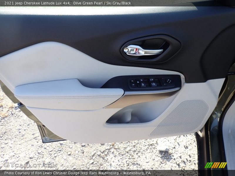 Olive Green Pearl / Ski Gray/Black 2021 Jeep Cherokee Latitude Lux 4x4