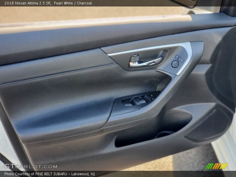 Pearl White / Charcoal 2018 Nissan Altima 2.5 SR