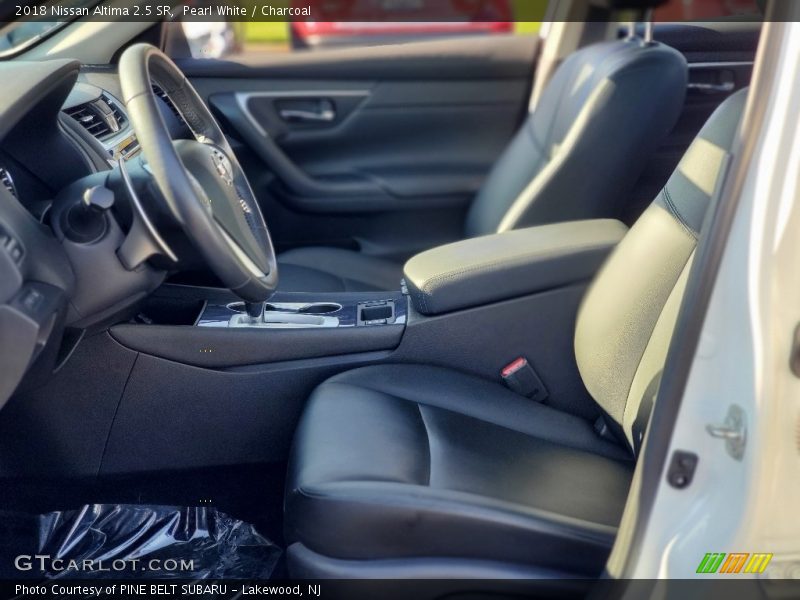Pearl White / Charcoal 2018 Nissan Altima 2.5 SR