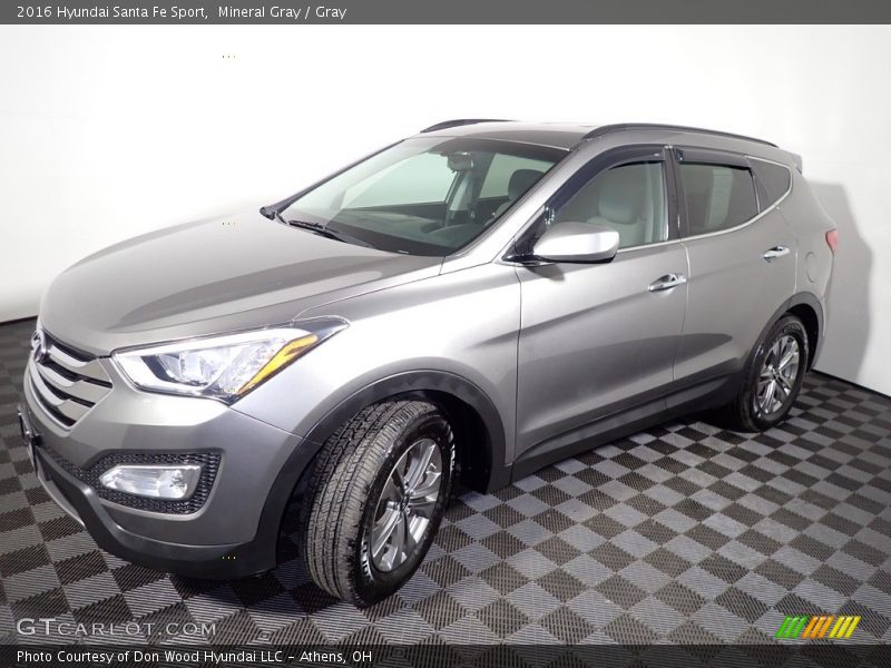 Mineral Gray / Gray 2016 Hyundai Santa Fe Sport