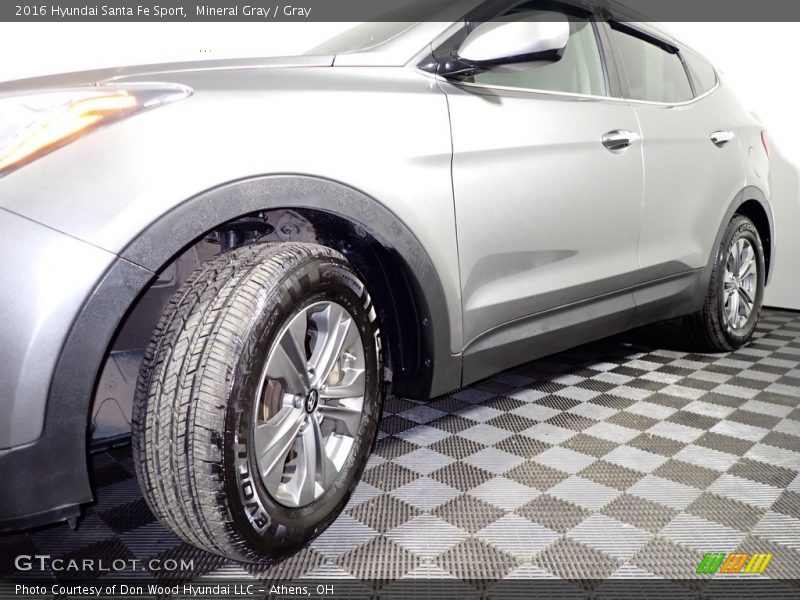 Mineral Gray / Gray 2016 Hyundai Santa Fe Sport