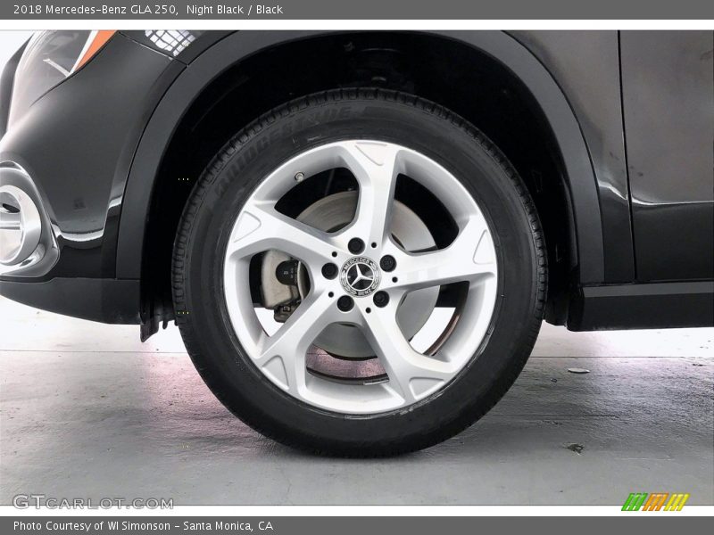 Night Black / Black 2018 Mercedes-Benz GLA 250