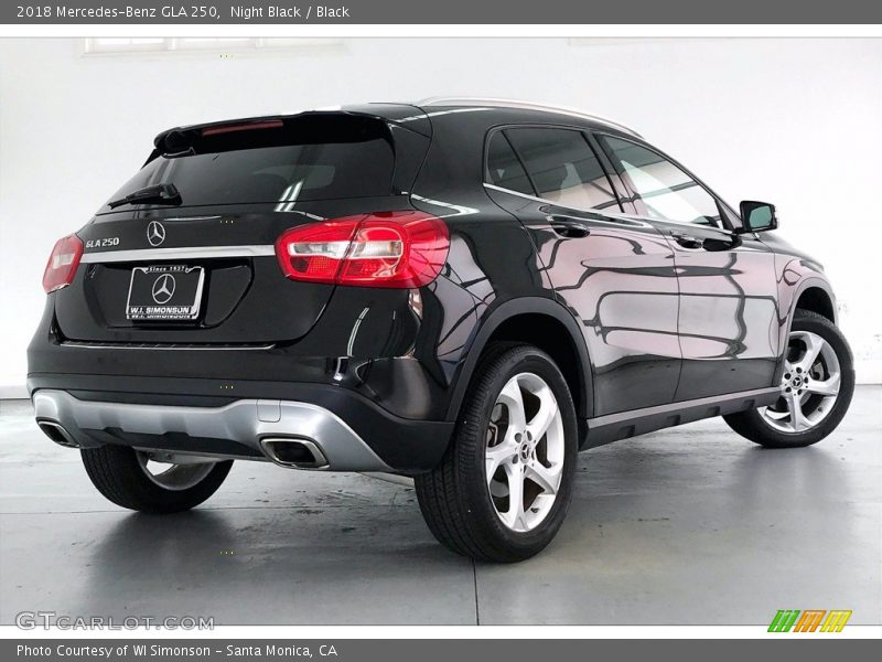 Night Black / Black 2018 Mercedes-Benz GLA 250