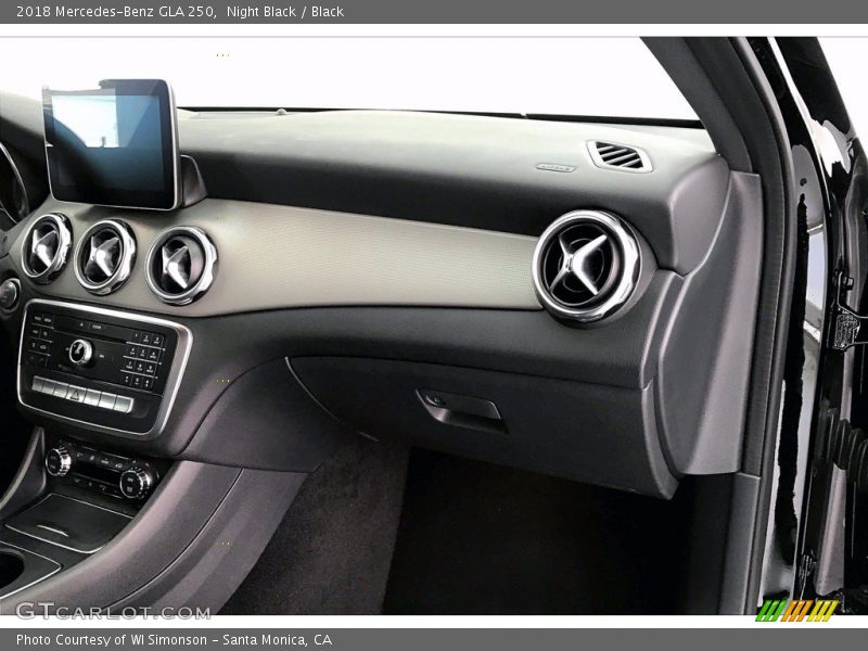 Night Black / Black 2018 Mercedes-Benz GLA 250