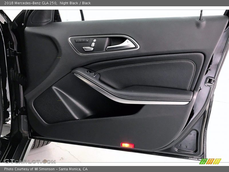 Night Black / Black 2018 Mercedes-Benz GLA 250
