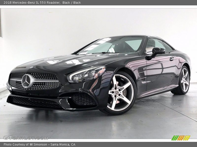 Front 3/4 View of 2018 SL 550 Roadster