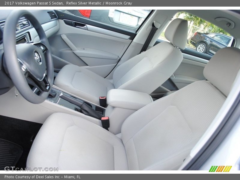 Reflex Silver Metallic / Moonrock Gray 2017 Volkswagen Passat S Sedan