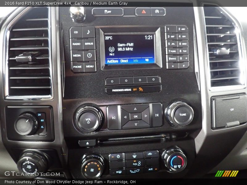 Caribou / Medium Earth Gray 2016 Ford F150 XLT SuperCrew 4x4