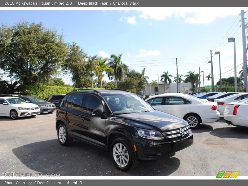 Deep Black Pearl / Charcoal Black 2018 Volkswagen Tiguan Limited 2.0T