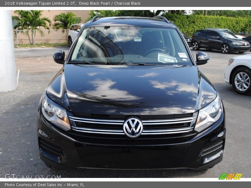 Deep Black Pearl / Charcoal Black 2018 Volkswagen Tiguan Limited 2.0T