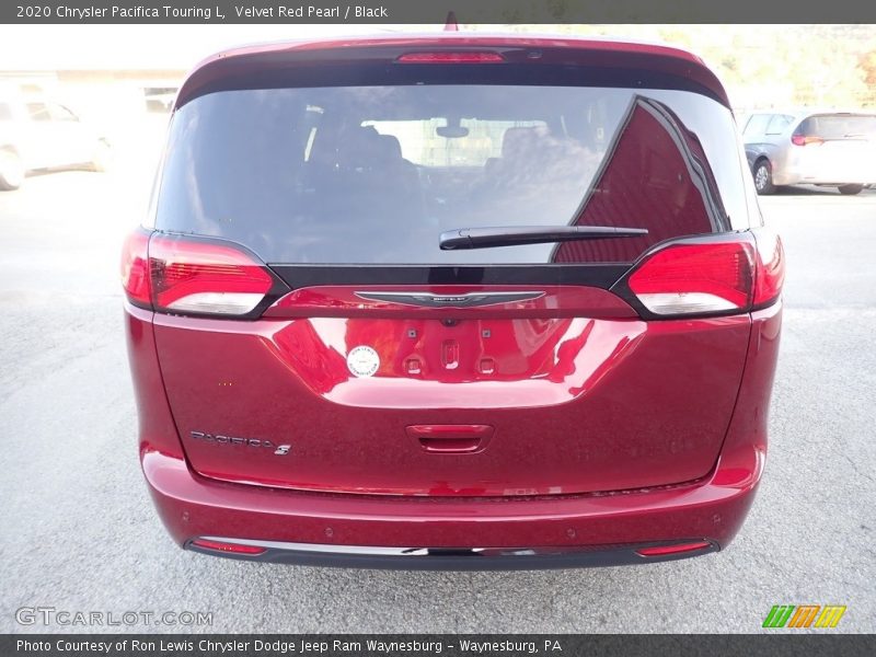 Velvet Red Pearl / Black 2020 Chrysler Pacifica Touring L