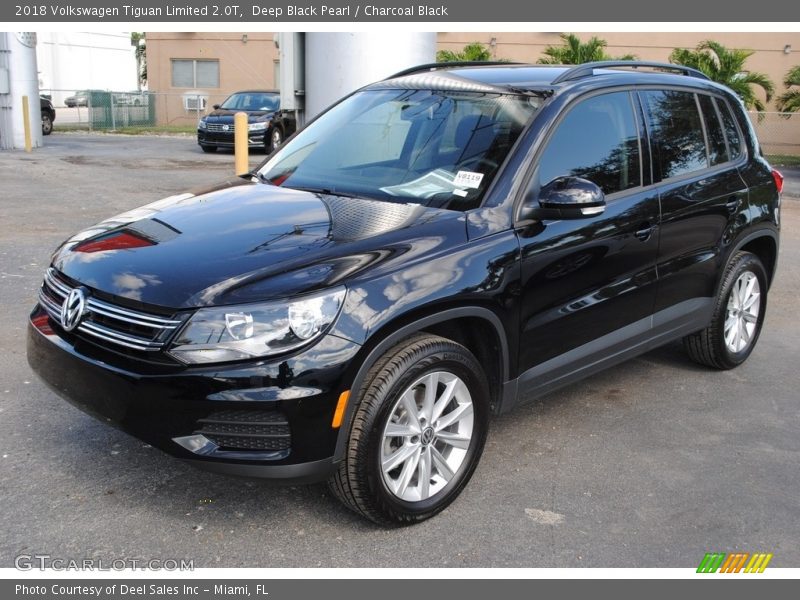 Deep Black Pearl / Charcoal Black 2018 Volkswagen Tiguan Limited 2.0T