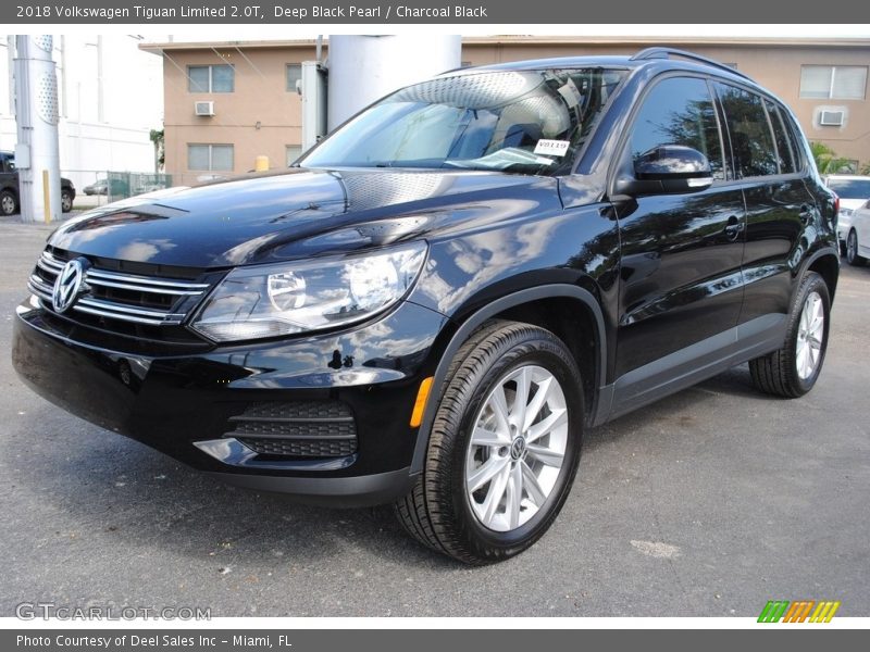 Deep Black Pearl / Charcoal Black 2018 Volkswagen Tiguan Limited 2.0T