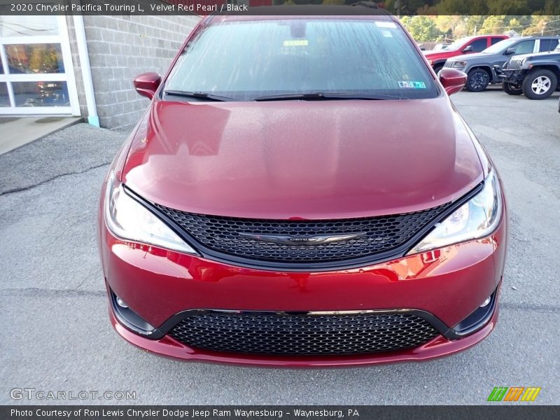 Velvet Red Pearl / Black 2020 Chrysler Pacifica Touring L