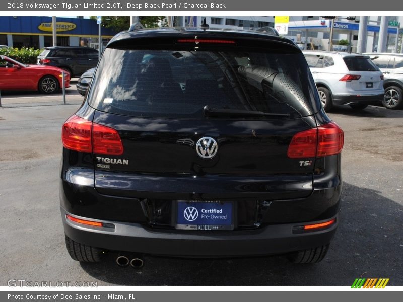 Deep Black Pearl / Charcoal Black 2018 Volkswagen Tiguan Limited 2.0T