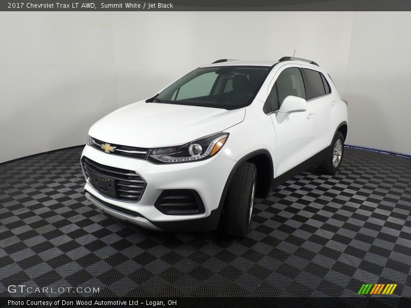 Summit White / Jet Black 2017 Chevrolet Trax LT AWD