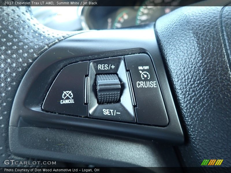 Summit White / Jet Black 2017 Chevrolet Trax LT AWD