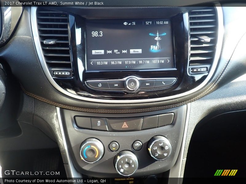 Summit White / Jet Black 2017 Chevrolet Trax LT AWD