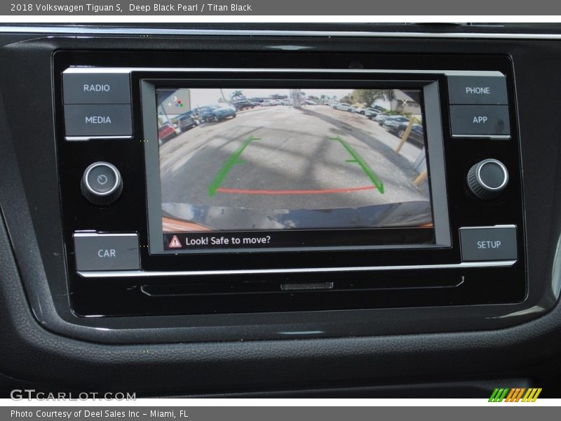 Deep Black Pearl / Titan Black 2018 Volkswagen Tiguan S