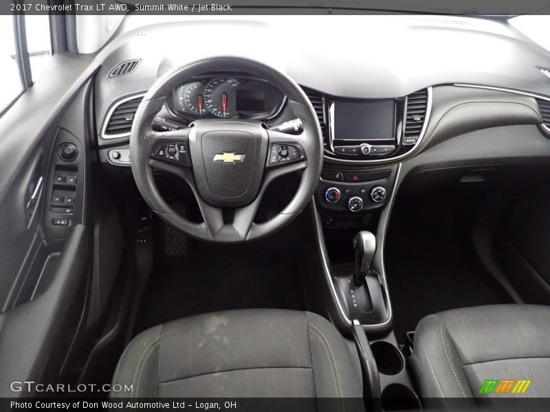 Summit White / Jet Black 2017 Chevrolet Trax LT AWD