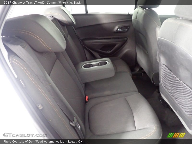 Summit White / Jet Black 2017 Chevrolet Trax LT AWD