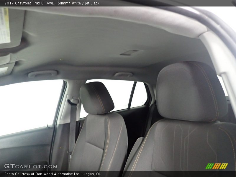 Summit White / Jet Black 2017 Chevrolet Trax LT AWD