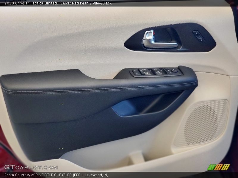 Velvet Red Pearl / Alloy/Black 2020 Chrysler Pacifica Limited