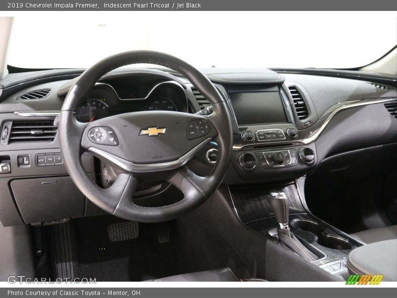 Iridescent Pearl Tricoat / Jet Black 2019 Chevrolet Impala Premier