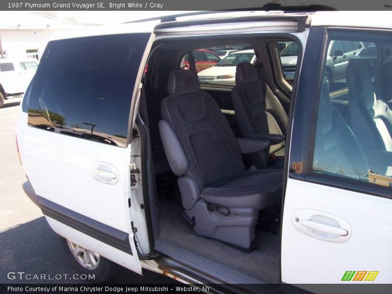 Bright White / Gray 1997 Plymouth Grand Voyager SE